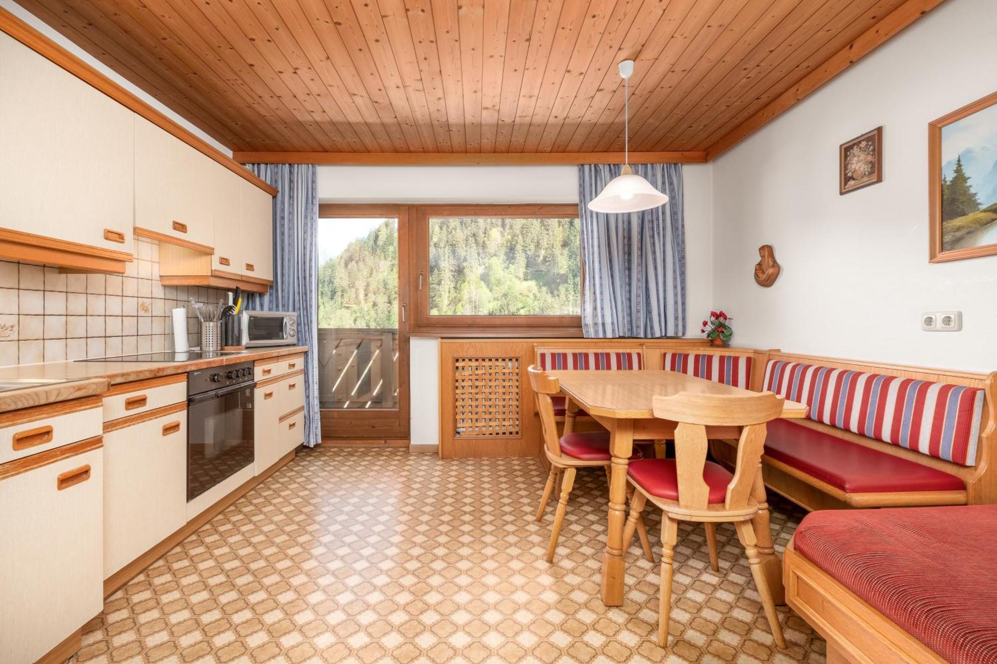 Apartamento Haus Tuxerklamm Mayrhofen Habitación foto