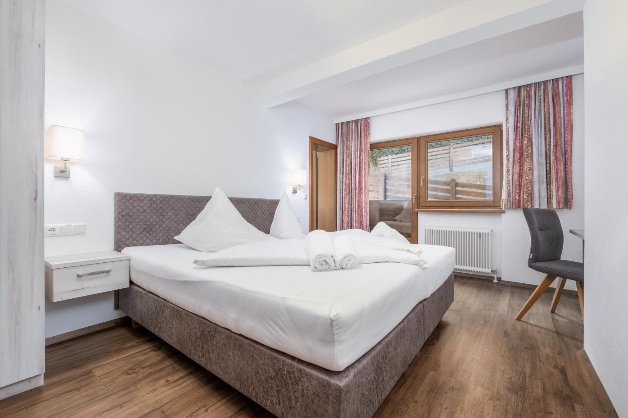 Apartamento Haus Tuxerklamm Mayrhofen Habitación foto